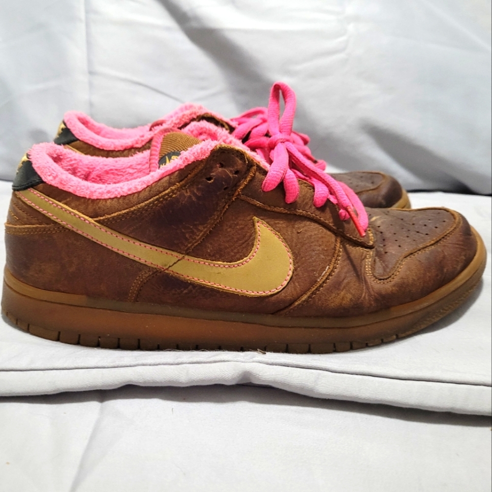 Nike SB Dunk Gibson